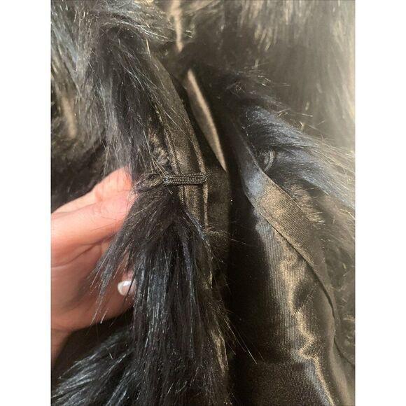 Divided by H&M Women Black Vegan Faux Fur Jacket Vest 6 Small - Picture 5 of 6